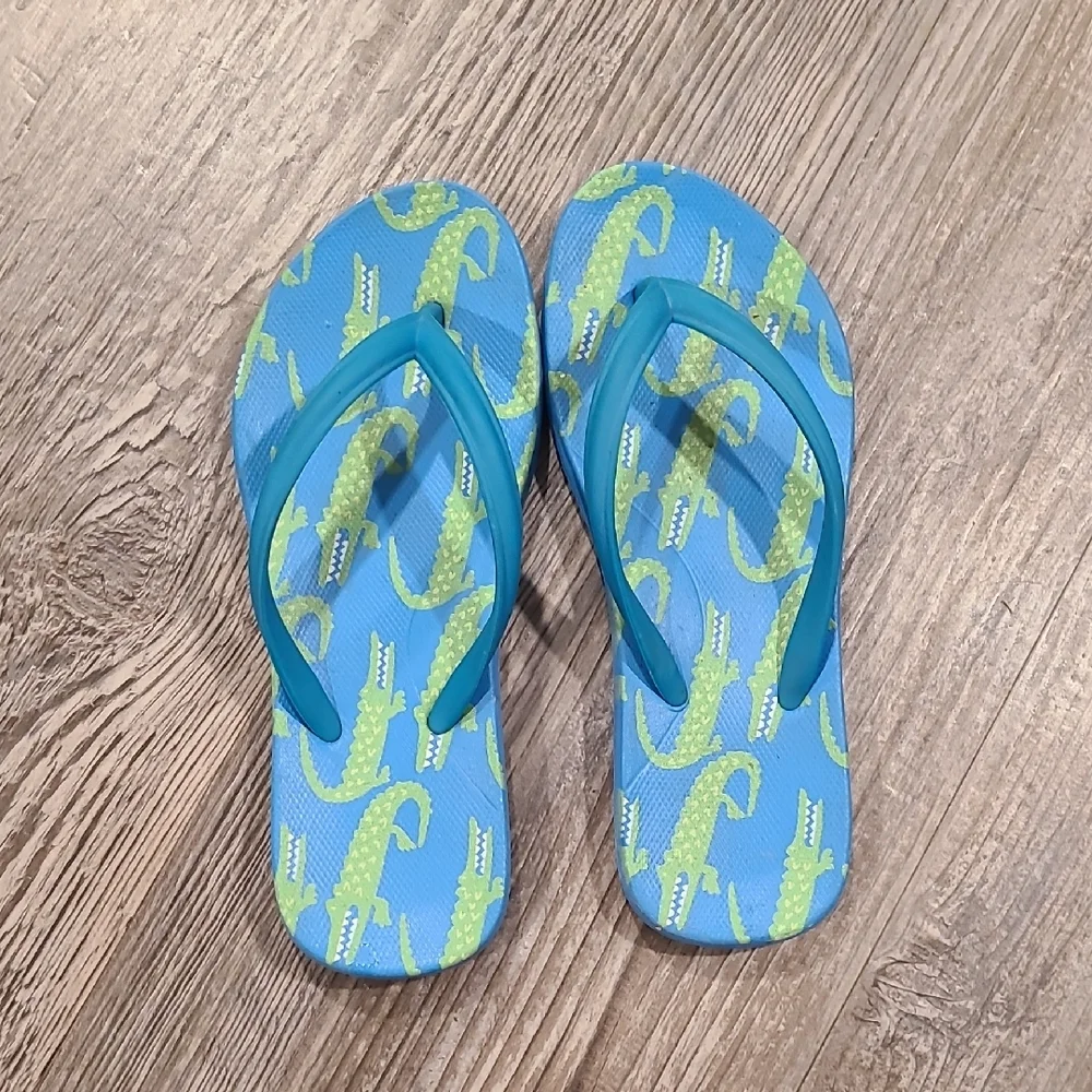 Alligator Flip Flops Size 2/3